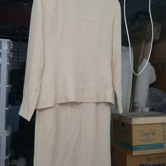 FORMAL DRESS - Picture 4 of 4